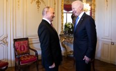 Псаки заявила, что Белый дом не готов сообщить о возможности встречи Путина и Байдена